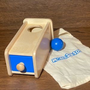 Monti Kids Object Permanence Box 2, EUC